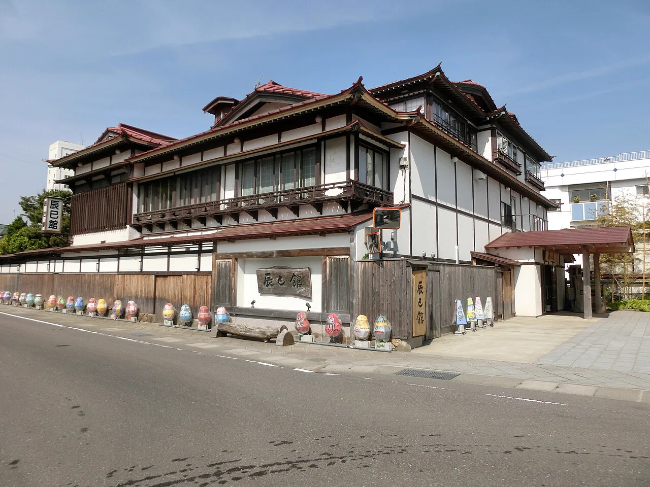 淺蟲溫泉小旅館怎麼選?青森・浅虫溫泉/浅虫溫泉車站前溫泉設施(宿屋つばき) vs 旅館小川 2026住宿比較