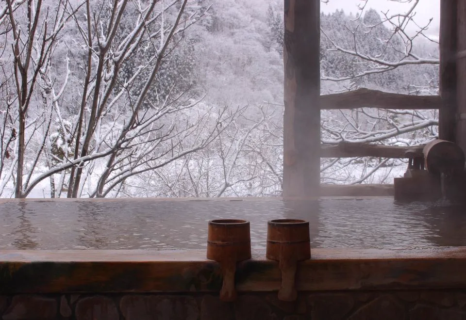 奧飛驒房內天然溫泉旅館怎麼選？訂房平台 可訂隠庵（ひだ）路、雪紫、寛（ぎの）舎 游比較