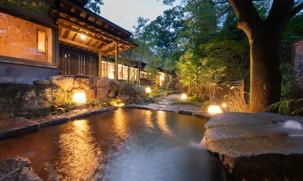 由布院溫泉旅館怎麼選｜私人湯、金鱗湖、山中獨立別館（離れ）與公共大浴場（大浴場，供多名住客共同使用）完整比較