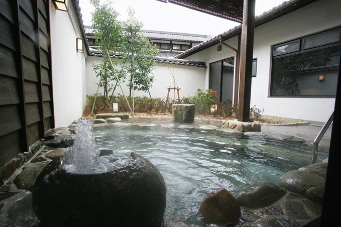 薬師湯 | 湯村溫泉観光協會
