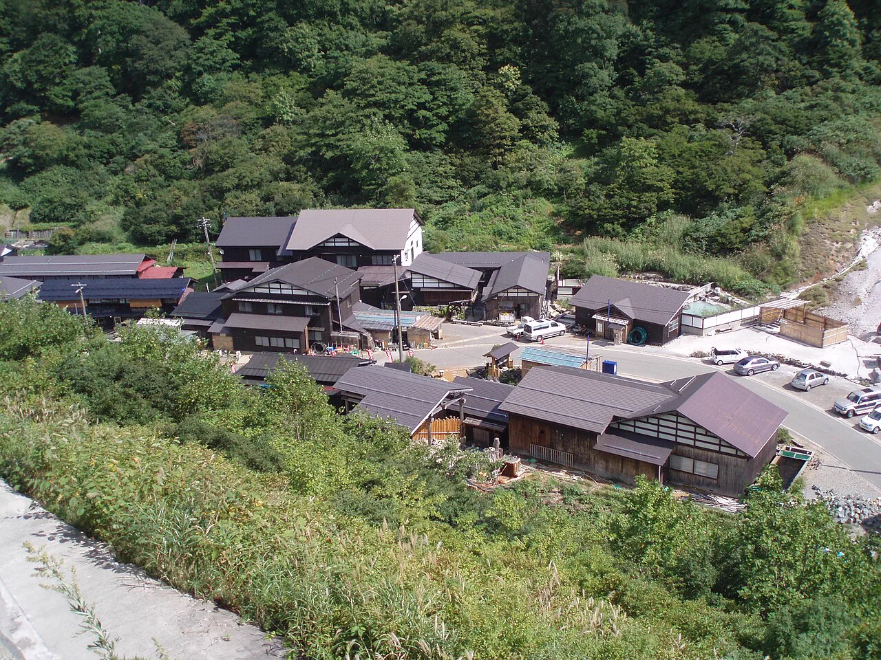 泥湯溫泉奧山旅館值得去嗎?2026 日歸¥800(約 HK$40/NT$163)、三泉源、混浴露天與無車交通攻略