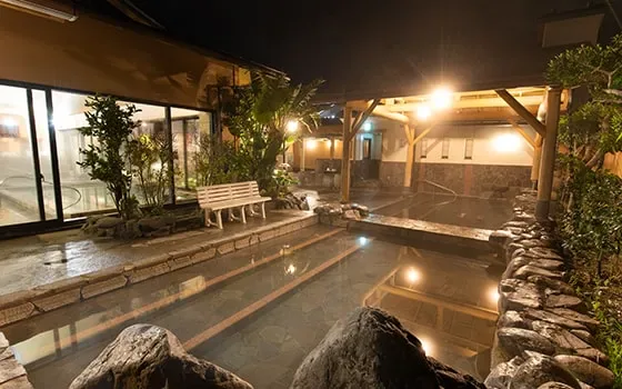 溫泉|【官方】指宿(こころの)宿 鹿兒島・指宿/東方溫泉設施(指宿こころの湯)|指宿溫泉鄉(で)人気之日歸溫泉併設 湯美食宿