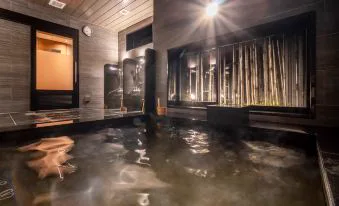 Super Hotel廣島天然溫泉・薬研堀通(り)值得住嗎?縮景之湯、免費早餐與停車新規怎麼算