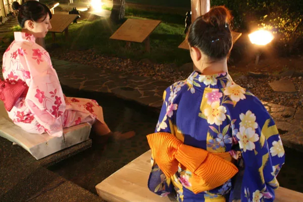 瀬波溫泉之歷史・効能・(ロケーションの)紹介 | 瀬波溫泉旅館協同組合
