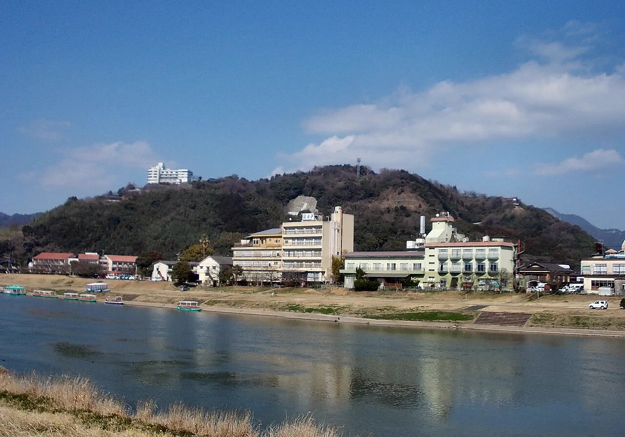 福岡博多溫泉「富士之苑」值得去嗎?2026日歸¥600(約 HK$30/NT$122)起、45.5°C泉源、37~43°C三浴槽與完全掛流攻略
