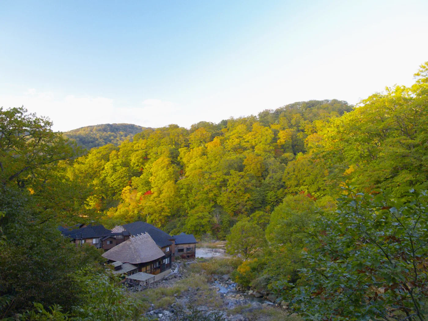 東北雪景溫泉怎麼選？乳頭、藏王、銀山、八甲田冬季交通與泡湯比較