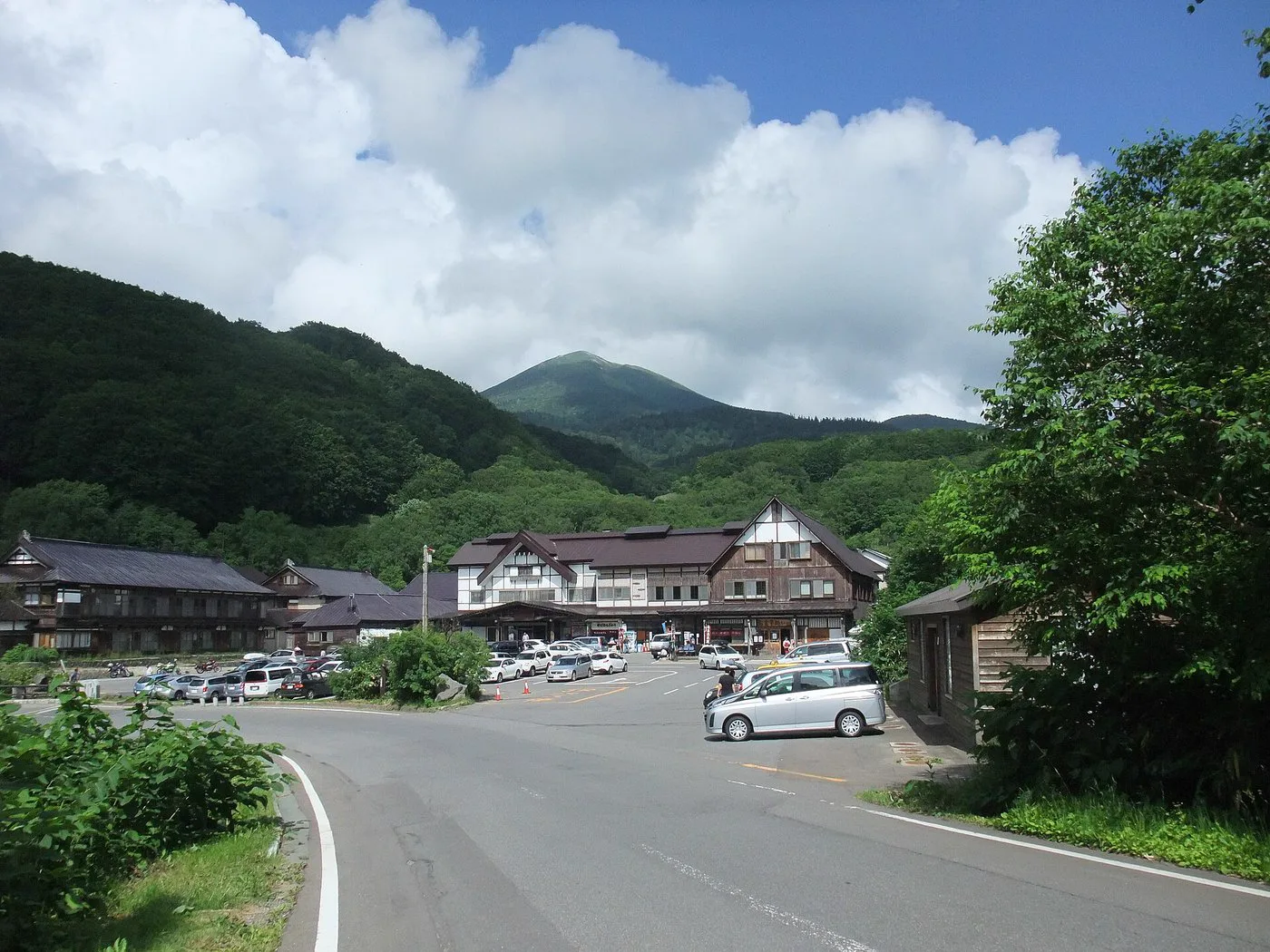 宇奈月「（やまのは）」日歸溫泉值得去嗎？2026費用、棚湯／大黒部、泉源掛流範圍與紋身規則