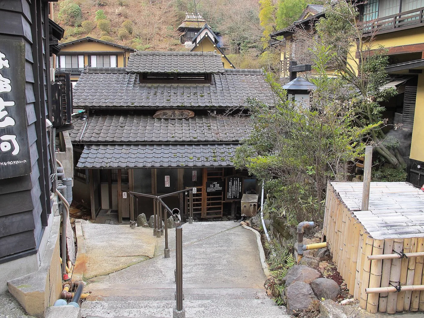 黑川溫泉日歸私人浴池怎麼選？山 木（山みず木）、熊本・黑川溫泉溫泉設施（いこい旅館）、黒川荘比較