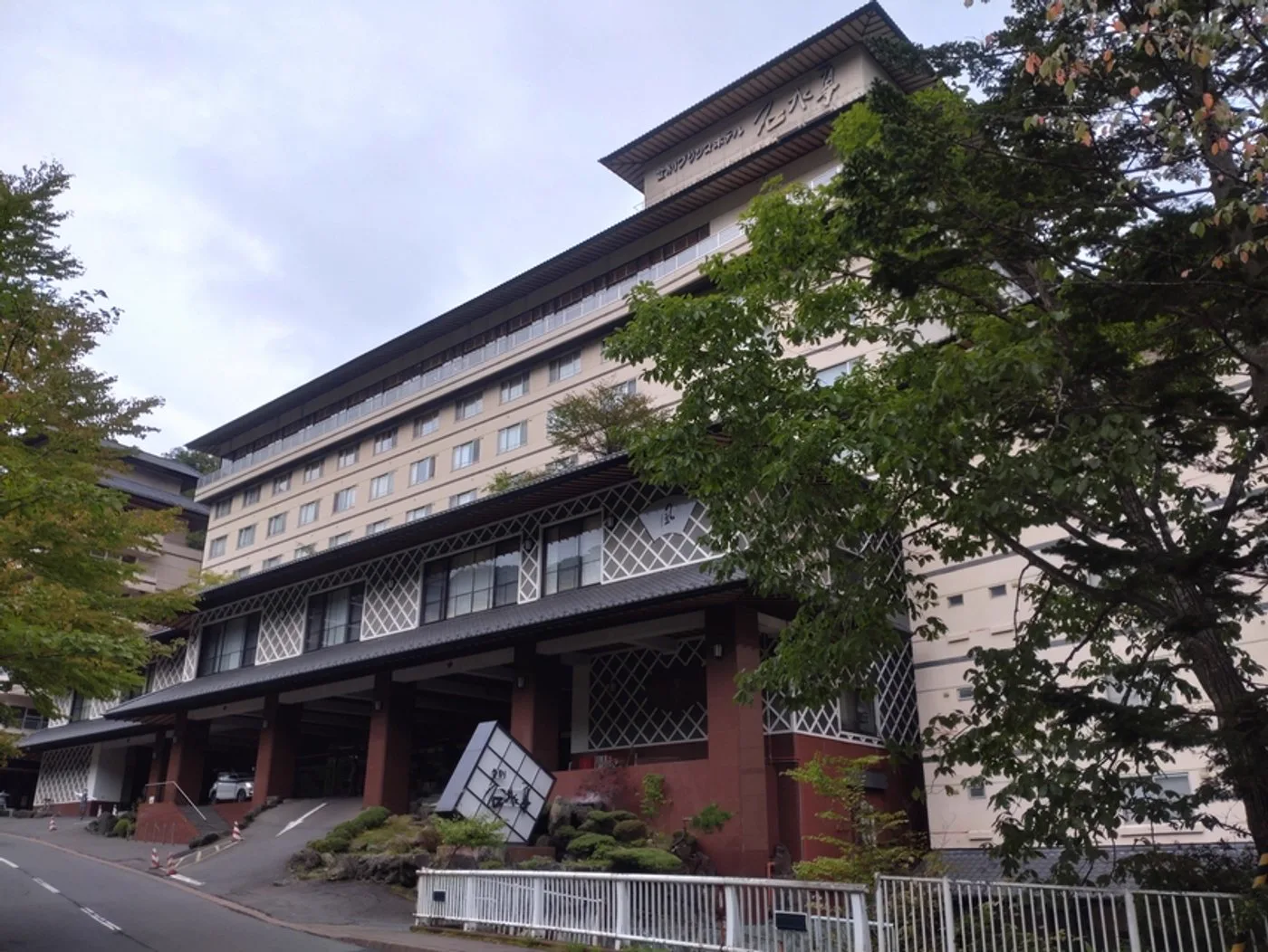 別府早朝／深夜泡湯住宿怎麼選？午夜後、05:00與最後一泡時段比較