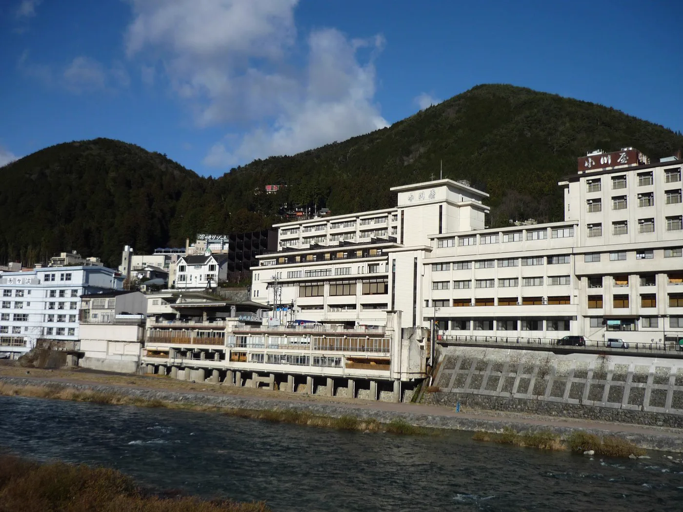 下呂溫泉日歸怎麼選？2026白鷺乃湯、露天、私人湯與手形比較